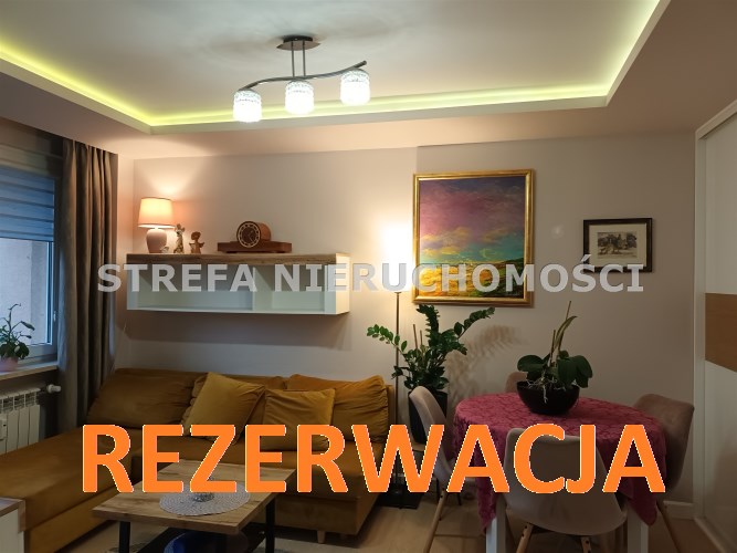 -pokój I z wyjściem na balkon